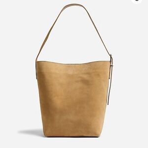 Madewell essential bucket tote in suede